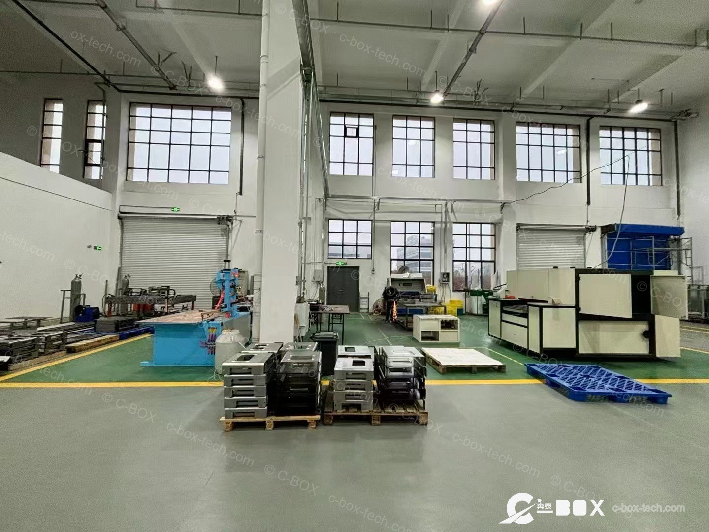 Assembly and fabrication area